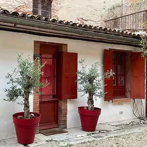 Petite Chartreuse Calme En Plein Coeur De Appartement